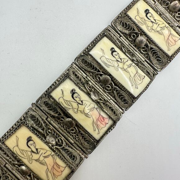 Antique Chinese silver filigree Scrimshaw etched woman ox bone panel bracelet - Picture 3 of 12